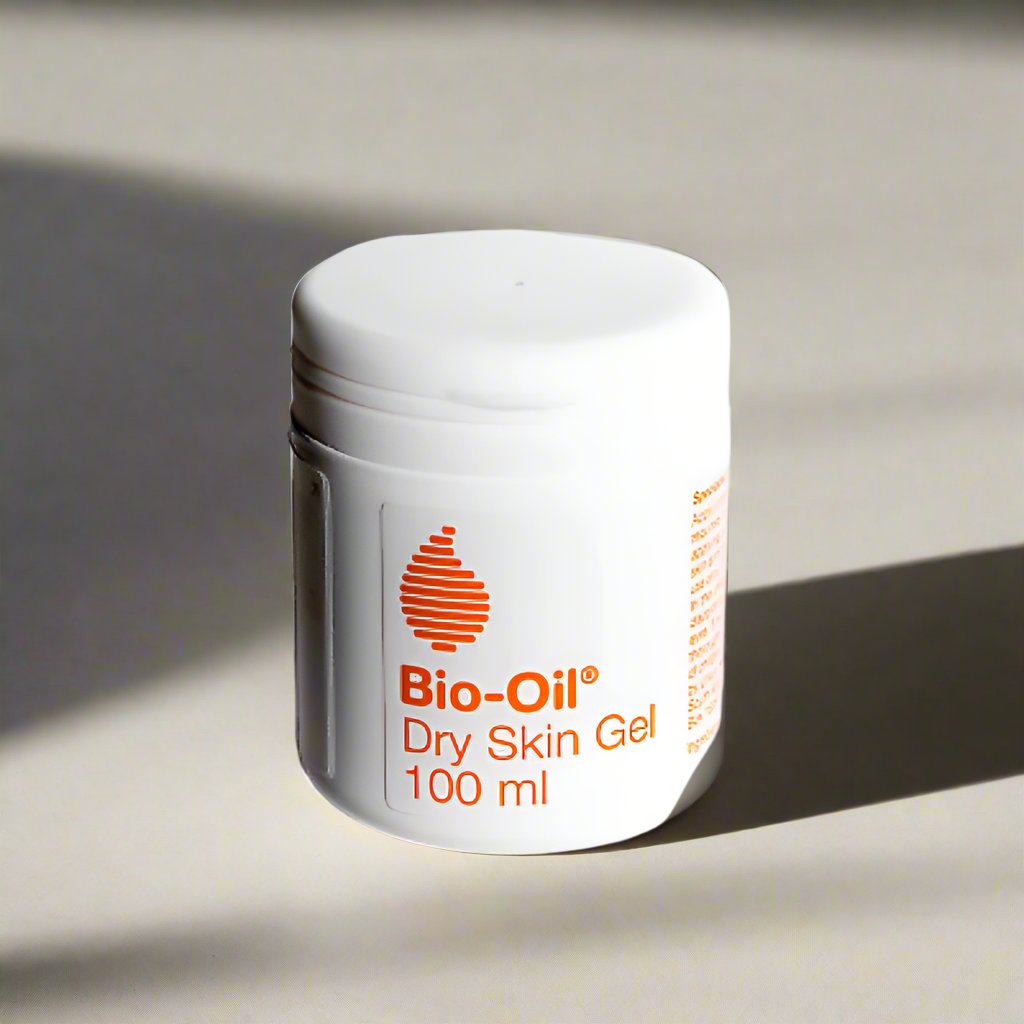 Lily and Co Essentials Bio-Oil Dry Skin Gel Pot 100ml, ideal for intense hydration and improving dry skin texture.