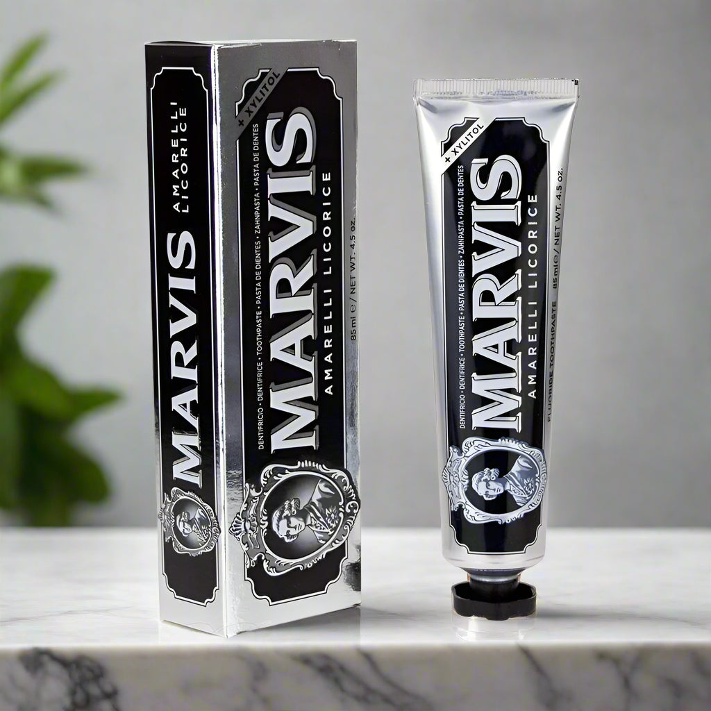 Lily and Co Essentials – Marvis Amarelli Licorice Mint Toothpaste 85 ml with rich licorice-mint flavour, enamel protection, and Italian craftsmanship.